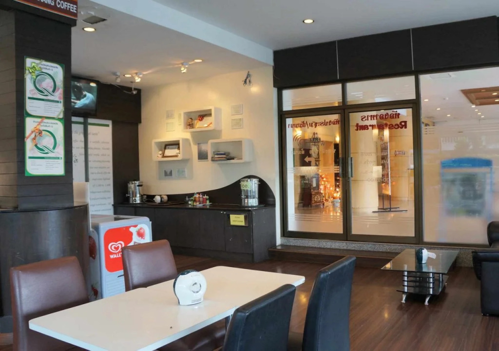 Maneerote Hotel