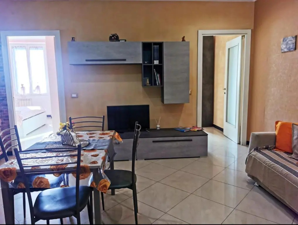 2 bedrooms appartement with sea view and wifi at Genova 4 km away from the beach