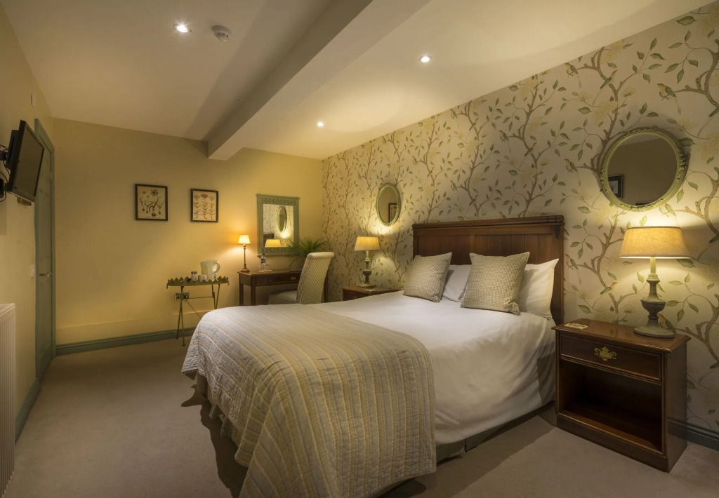 The Golden Fleece Hotel, Thirsk, North Yorkshire - The Coaching Inn Group