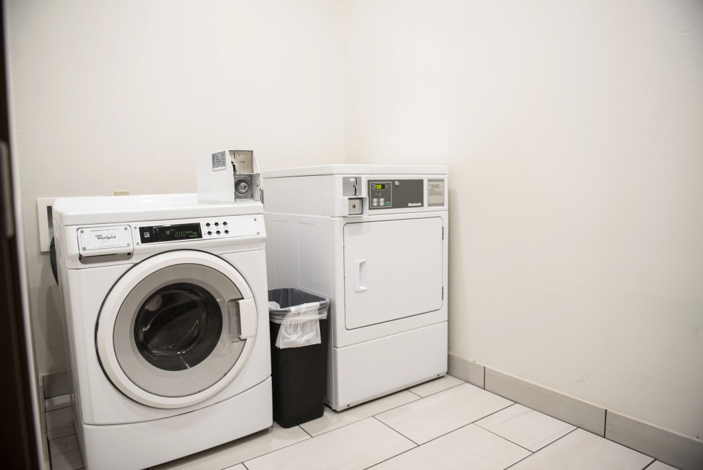 Holiday Inn Express Hotel & Suites Sedalia by IHG