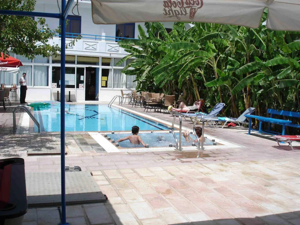 Garden Hotel