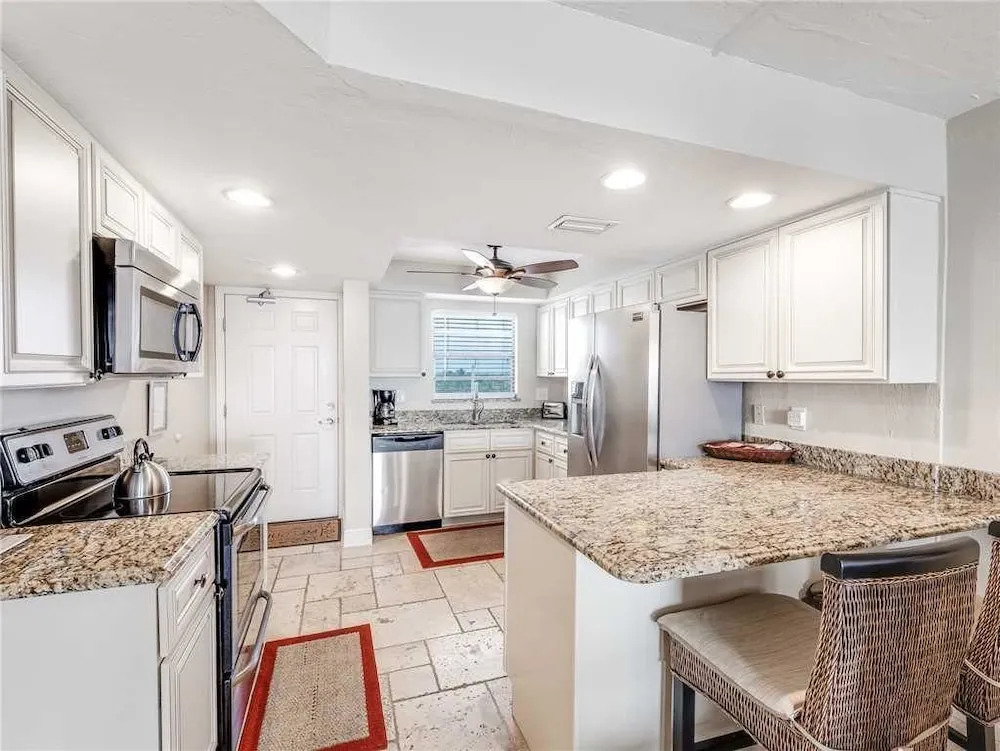 Smugglers Cove 4B6 - Two Bedroom Condo
