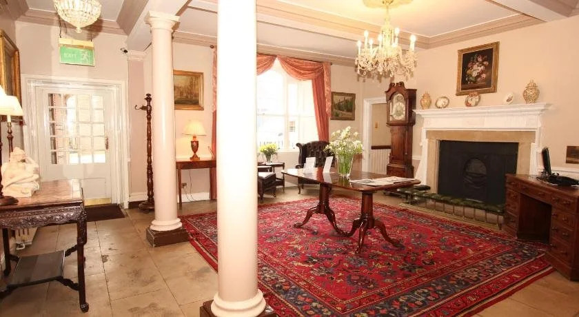 The Shelleys Hotel