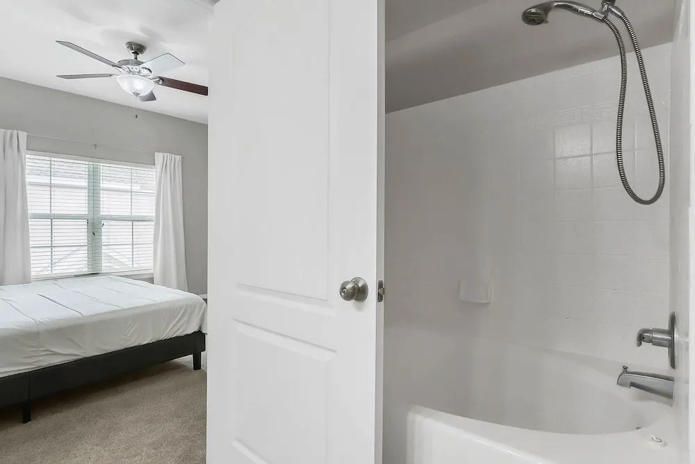 Cozy Apartment Only Miles From Disney Community Pool And Jacuzzii