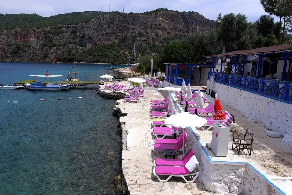Delos Beach Hotel