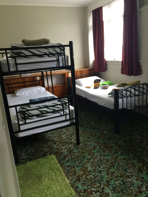 Ariki Backpackers