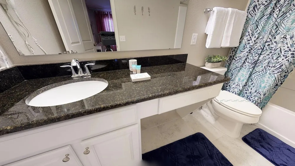 Compass Bay Kwa132