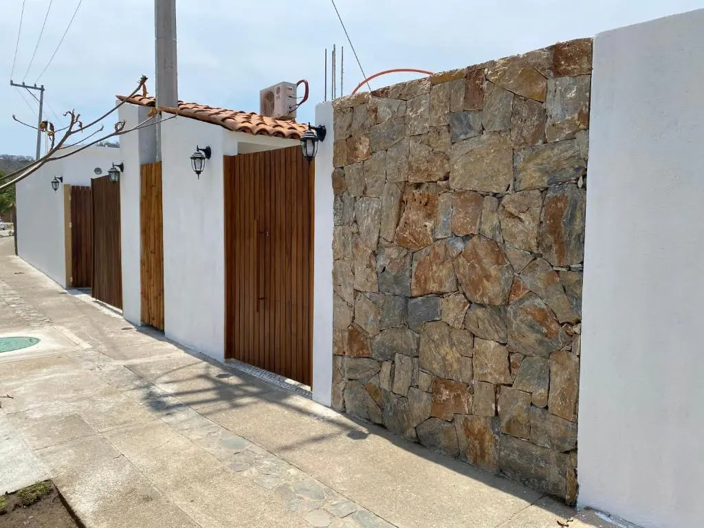 HOTEL CASA VICTORIA