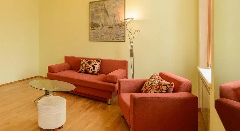 Muzeyniy Lane Kiev Apartment