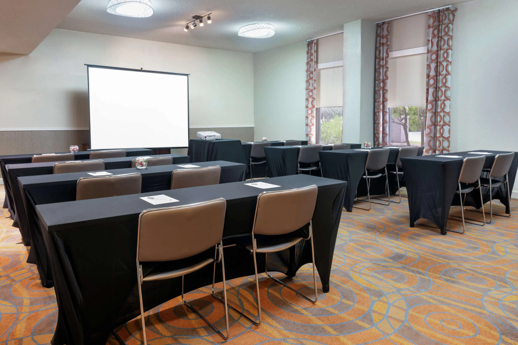 Hampton Inn Orlando-International Airport