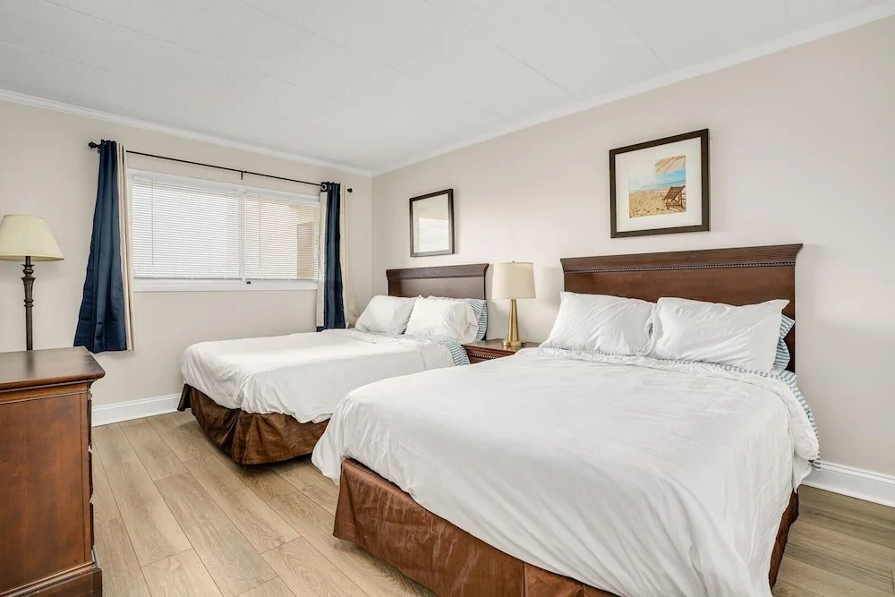 Marigot Beach 103 2 Bedroom Condo by RedAwning