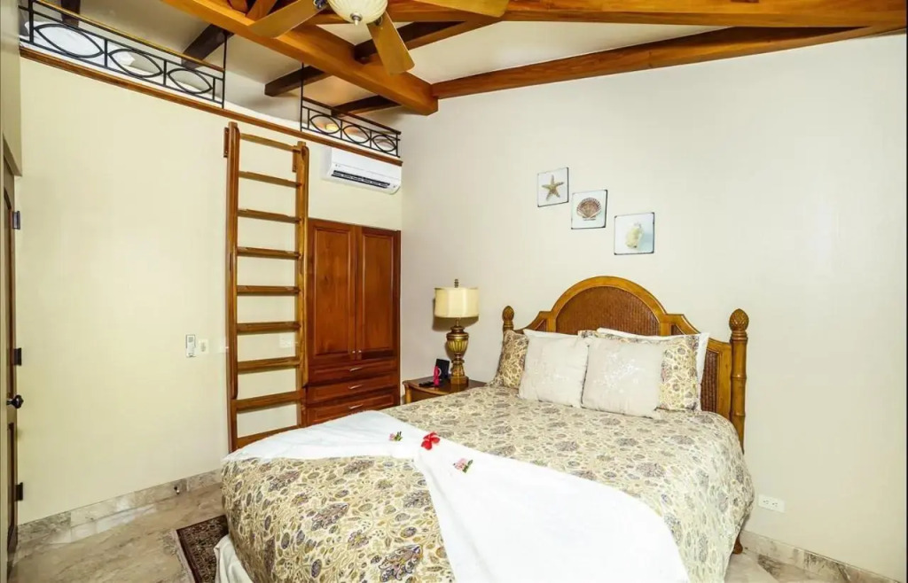 Palms 14 Luxury Beachfront Villa