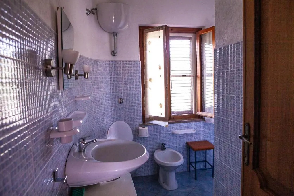 Casa Vacanze a 200 mt spiaggia con 5 camere 2 bagni e 9 posti letto