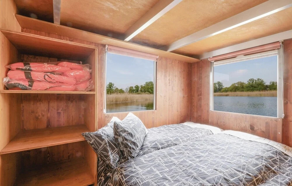 Beautiful Ship/boat in Demmin With 2 Bedrooms and Wifi
