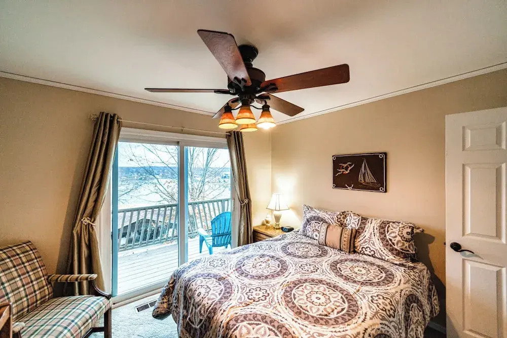 Osage Beach Getaway Lake Views Pet Friendly!