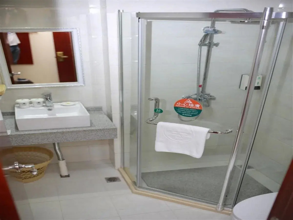 GreenTree Inn Jiangsu Suzhou Yangchenghu Qianshuiwan Express Hotel