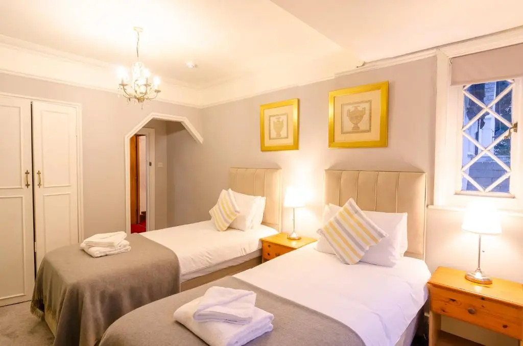 The Alverbank Hotel