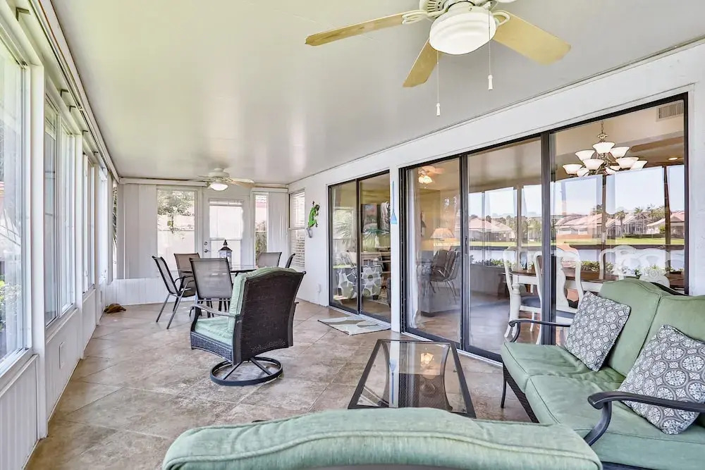 Charming Home With Pool, Patio, Tennis, Central AC, & Washer/dryer