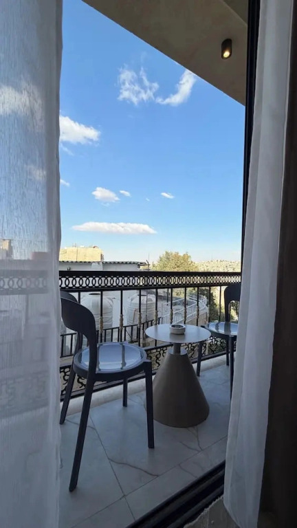 301 Tara-jre Jabal Al Lweibdeh With Stunning View