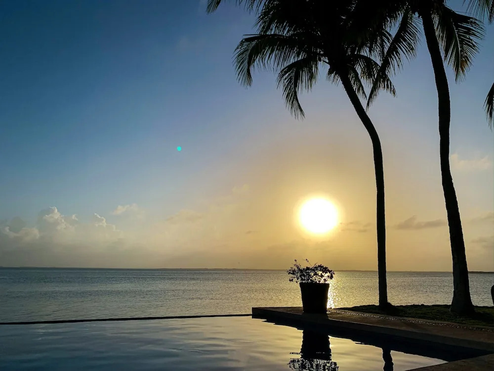 CT Apartments - Small Piece of Paradise
