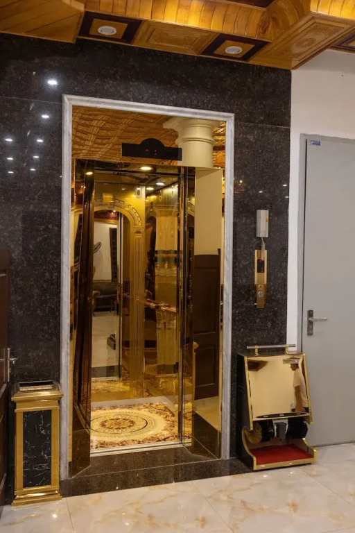 Royal Hotel Sài Đồng - Long Biên