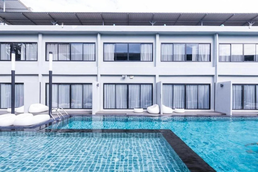 S Ratchada Leisure Hotel