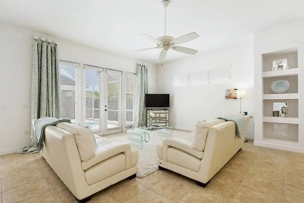 Rvh_295r Sparkling Oasis 4 Bedroom Home