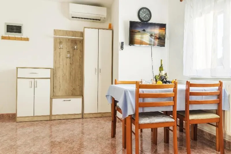 Apartments Danka with Shared Pool
