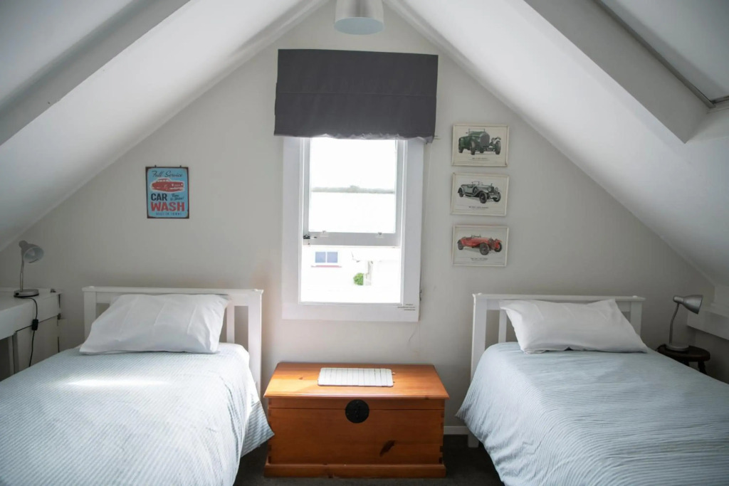 Puriri Downtown Villa - Napier Holiday Home