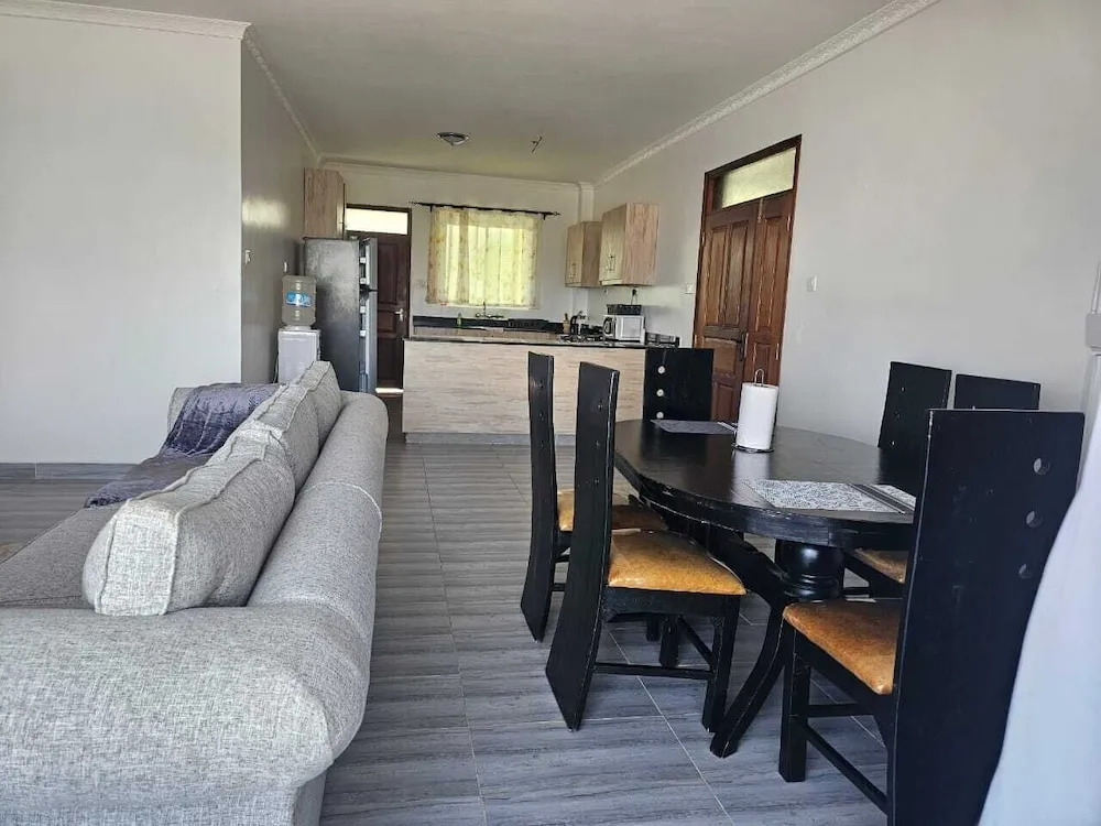 Lux Suites Siloam Apartments Shanzu