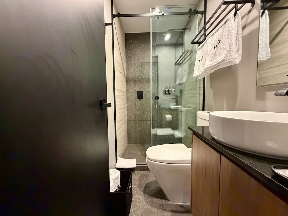 w Modern Cozy 1BR w Terrace in Tabacalera