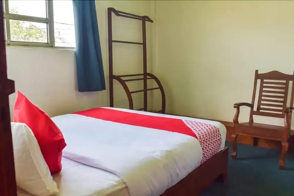 OYO 453 Hotel Green Palace