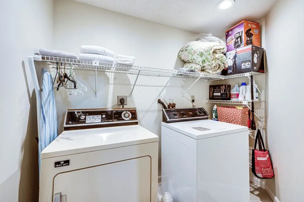 Beautiful Wentworth Golf Club Condo: Balcony & A/C