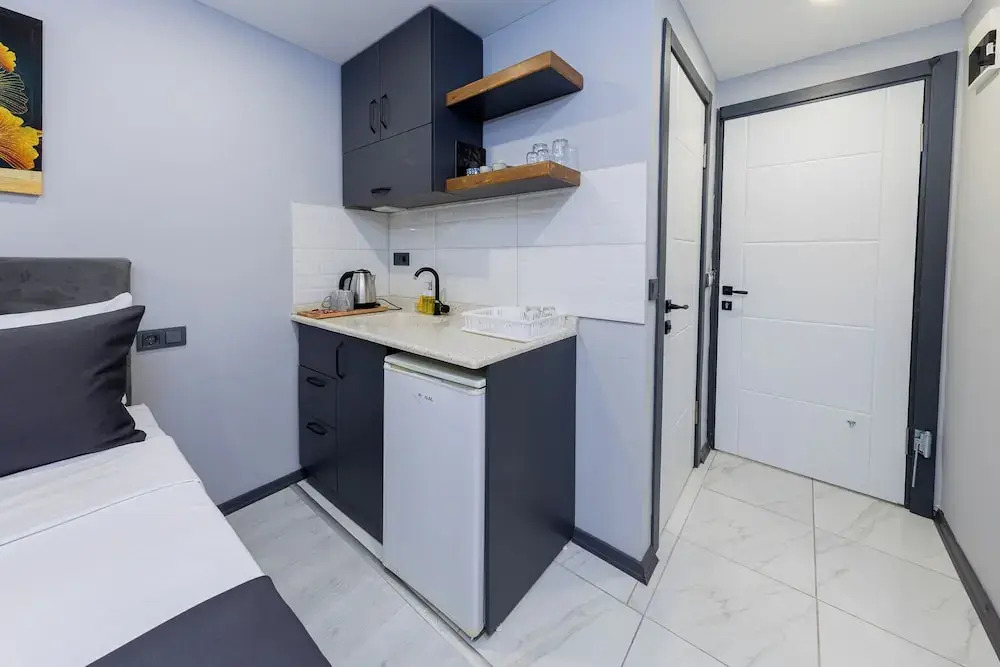 Aya Langa Guest House