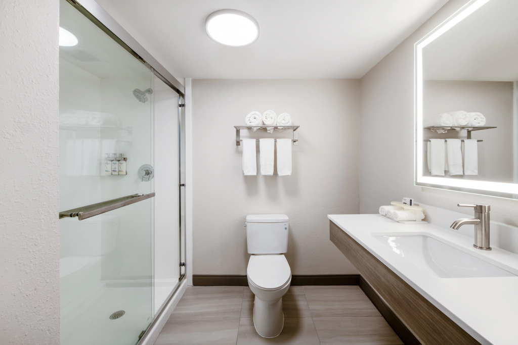 Holiday Inn Express & Suites Wilson-Downtown by IHG