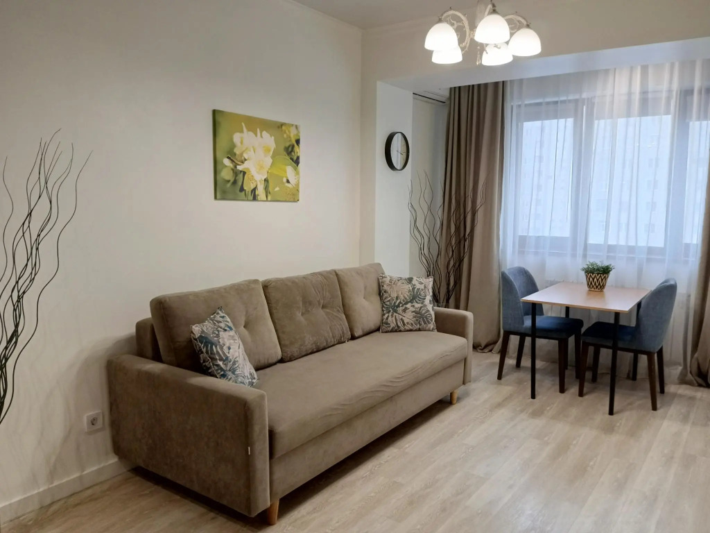 Almaty Apartments (Алматы Апартментс) на проспекте Достык 138 блок 2А
