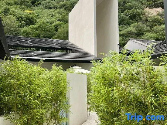 HHHO Tree House B&B (Badaling Water Gate Great Wall Branch)
