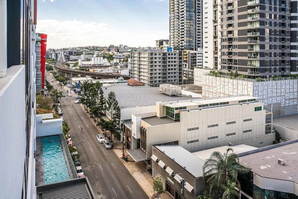 Adam + Eve - 2 Bedroom Luxury Apartment