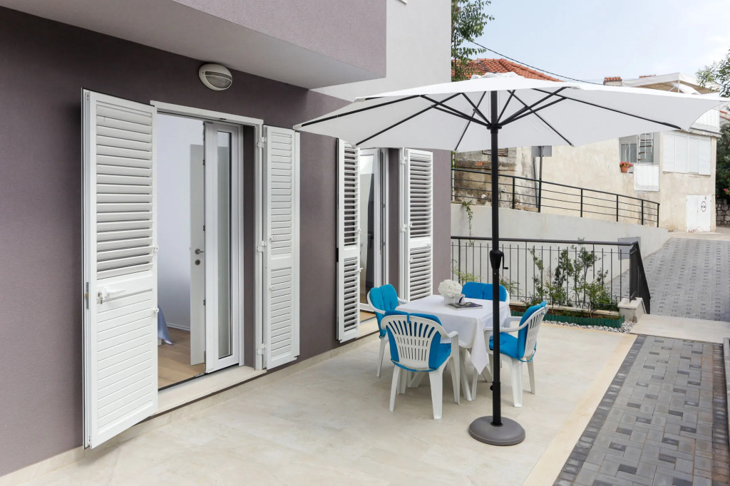 Apartments Villa Karmen