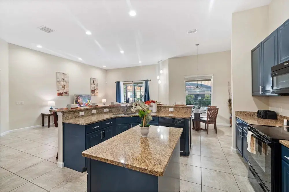 4096 Oaktree Drive