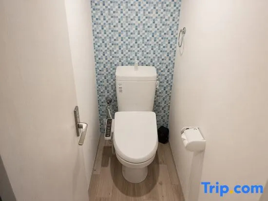 Shinjuku | Maximum 8ppl | Double×2 King×2 | 3-minute walk from the station | 42sqm private | 601