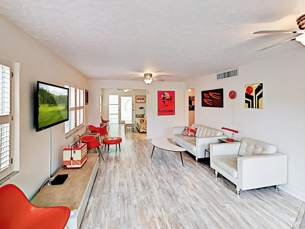 Endless Summer - 2 Br Home