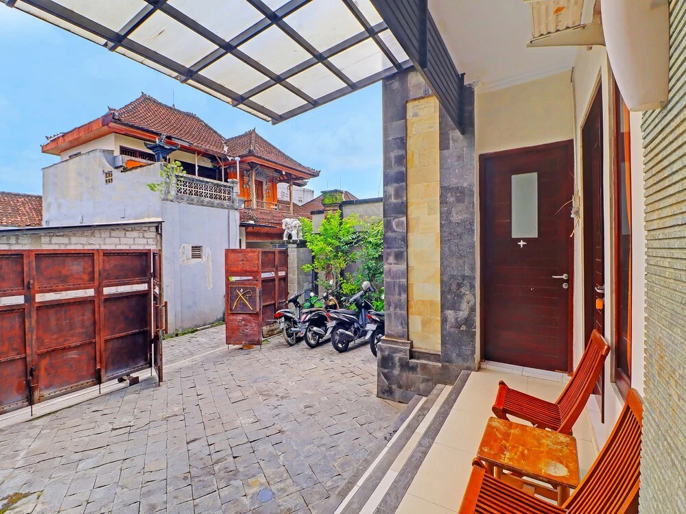 OYO 91933 Puri Gana Residence