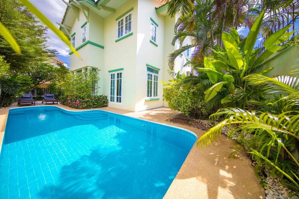 Royal Beach Pool Villa Pattaya