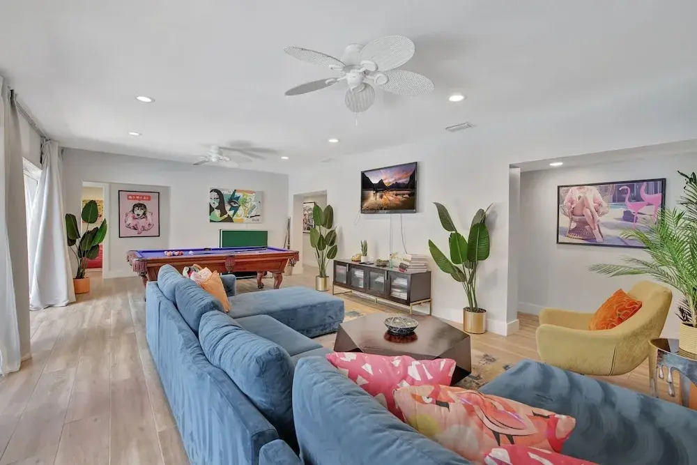 Seabreeze - 6BR Pool and Steps to Beach
