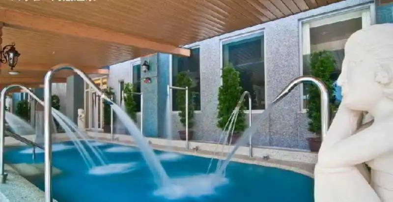 JinShan Sakura Bay Hot Spring Hotel