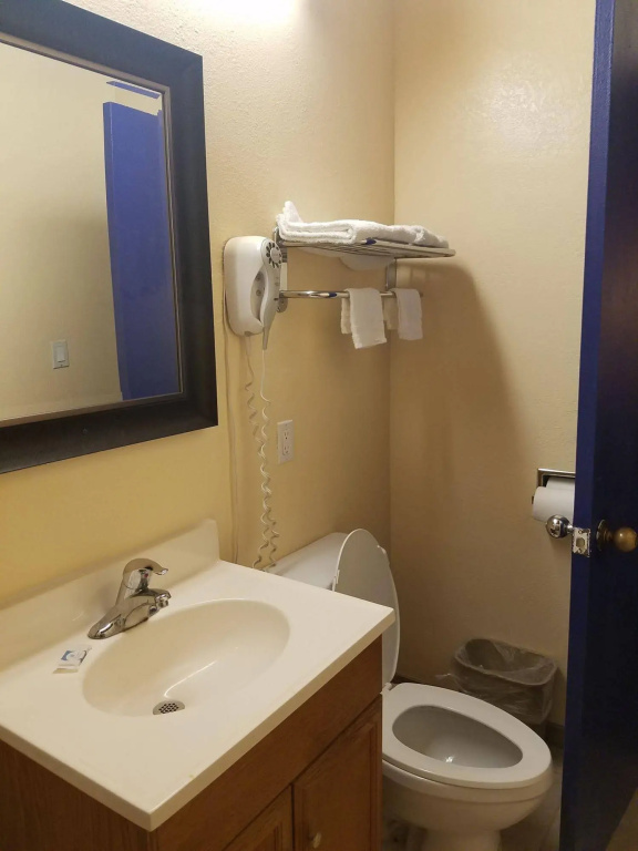 Del Aire Inn LAX