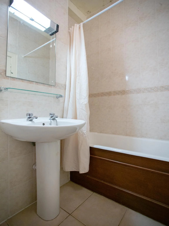 Beveridge Park Hotel
