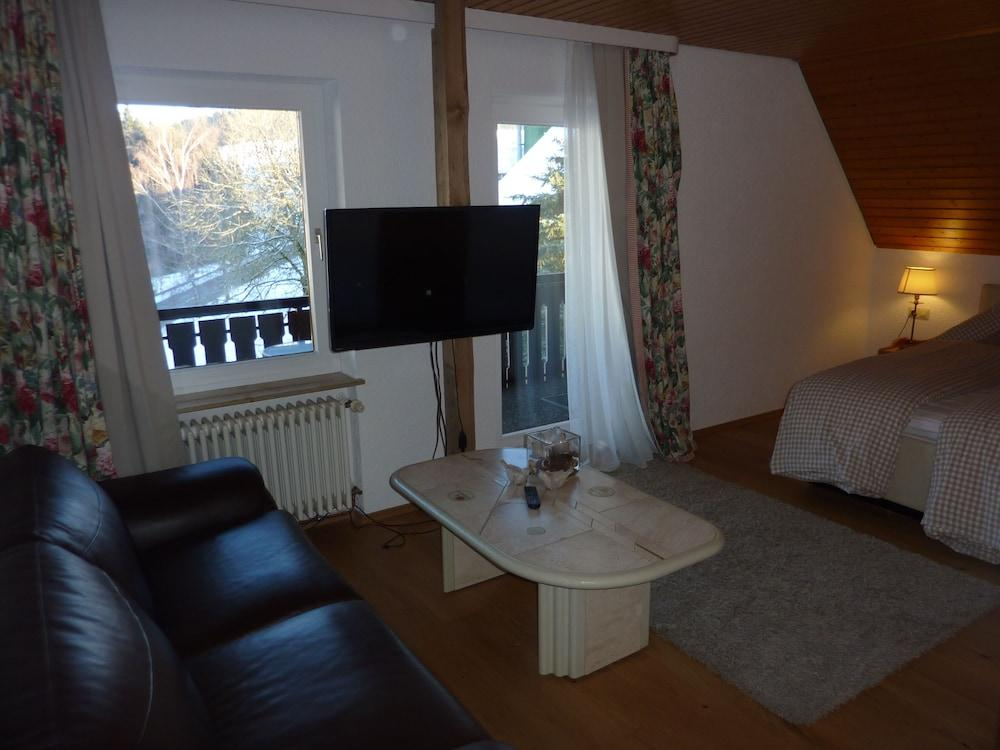 stuub jostal