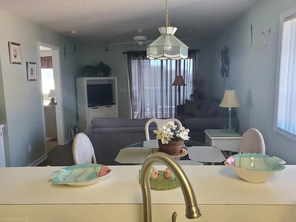 Tilghman Shores D9 2 Br condo by RedAwning